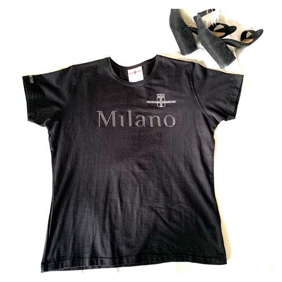 xi Milano Tops - Xi Milano Black Scoop Neck T-Shirt